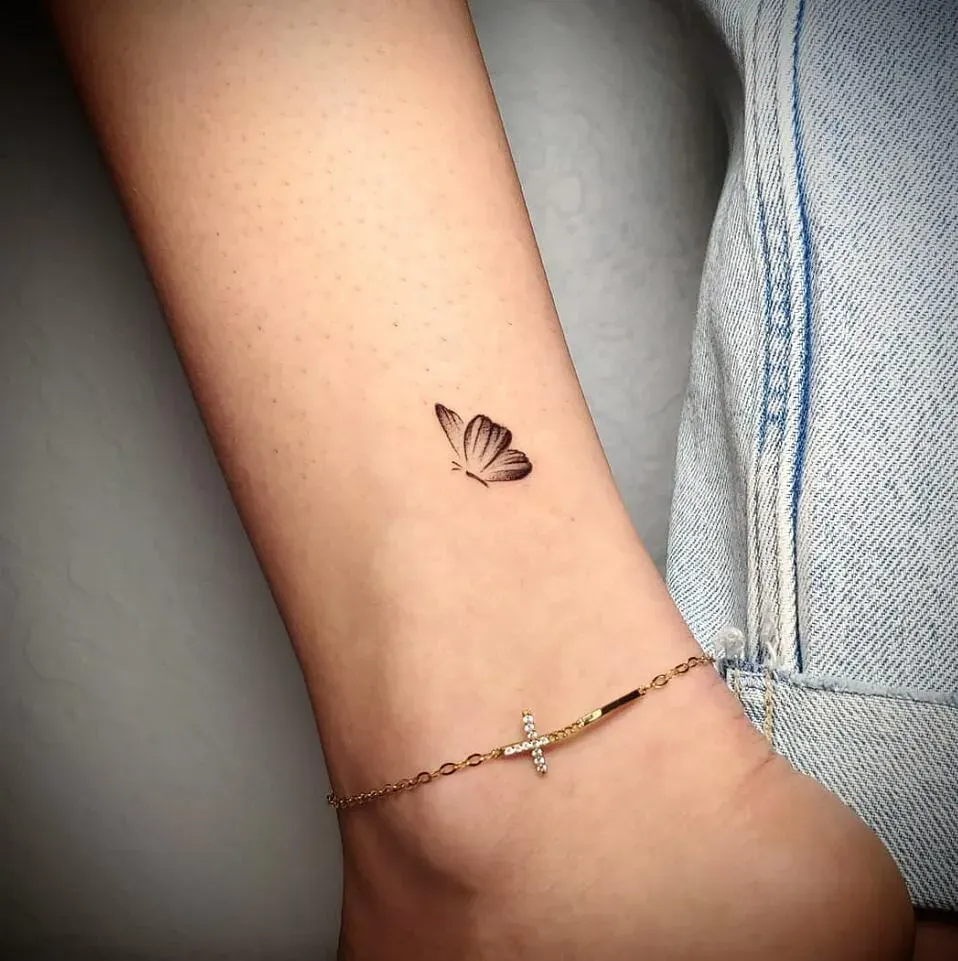 Getting Started: Why Tiny Tattoo Designs Might Be Right for You
