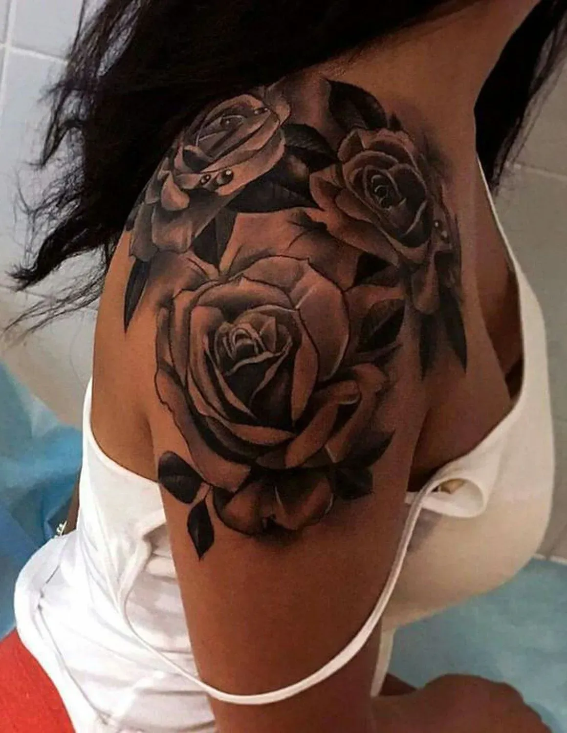 Stunning rose tattoo designs for ladies