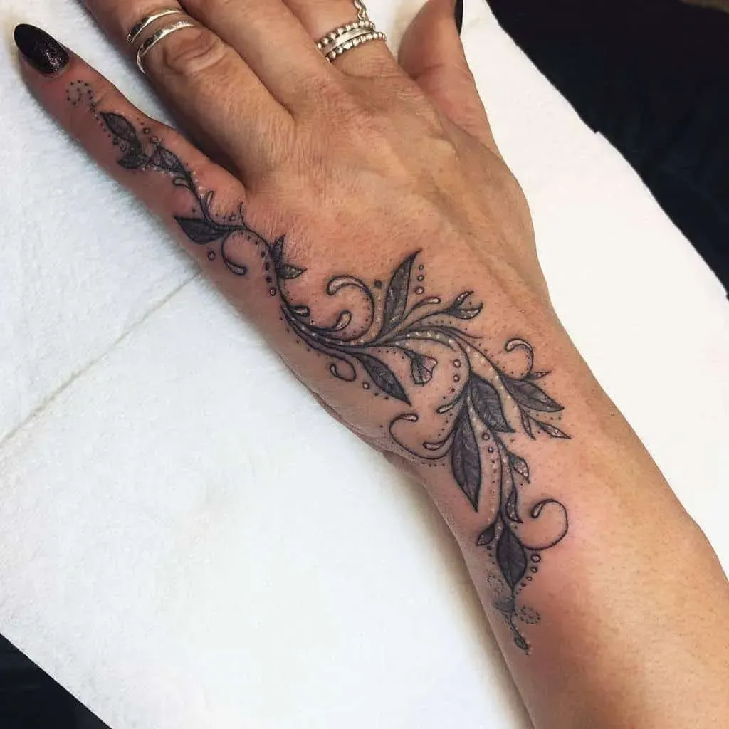 Beautiful & meaningful tattoo designs on hand for girl