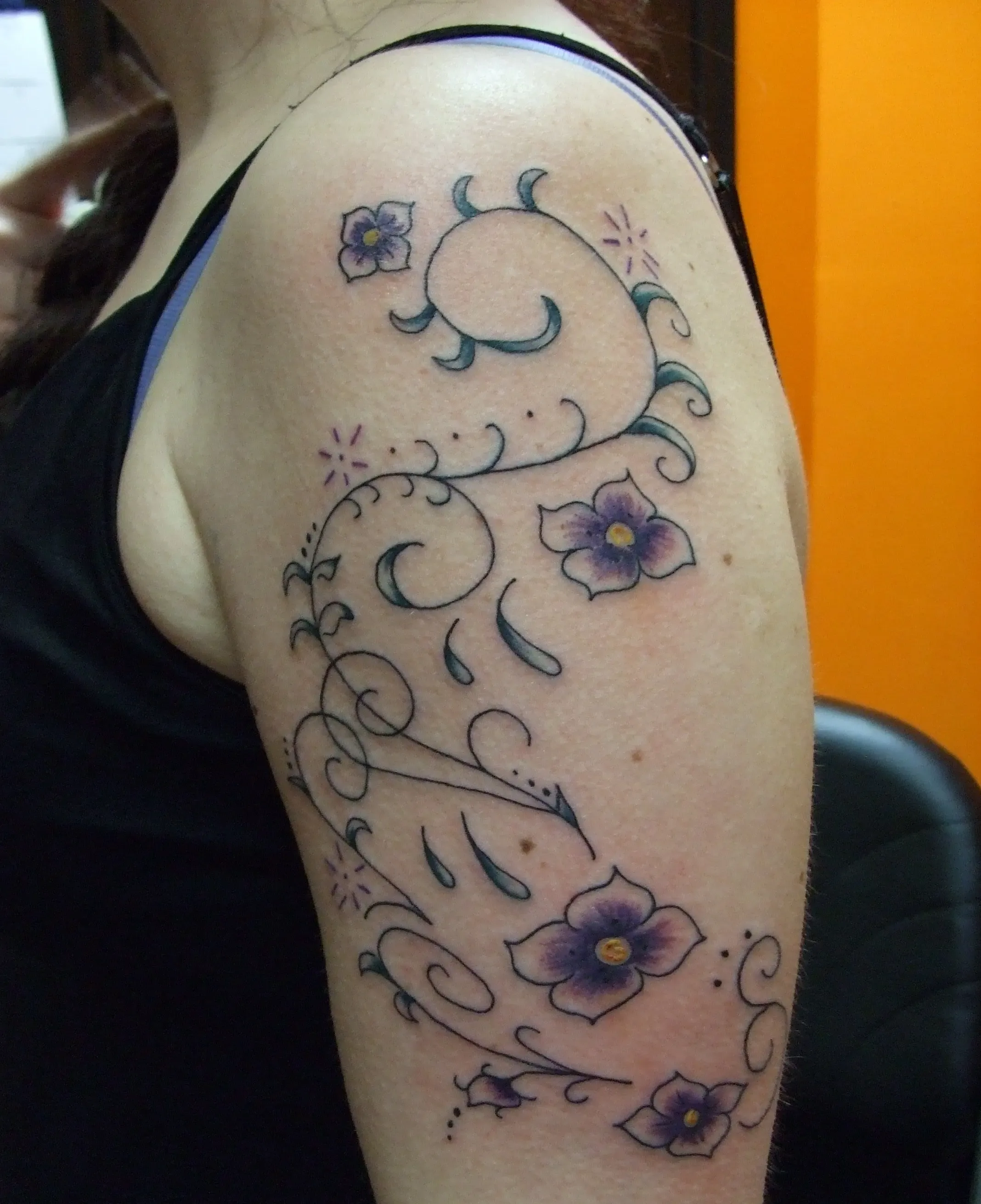 Absolutely beautiful tattoo designs vines and flowers