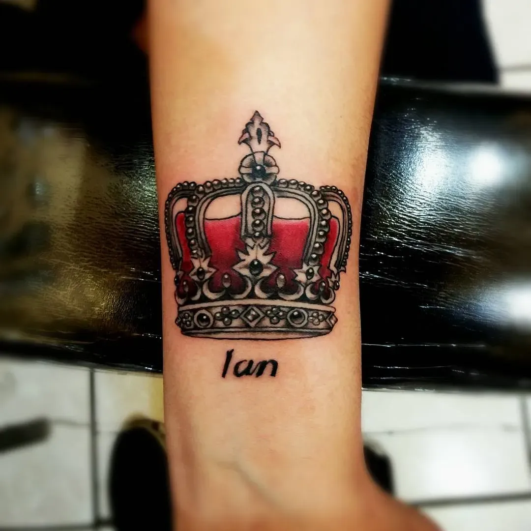 What Your King Crown Tattoo Designs Really Mean